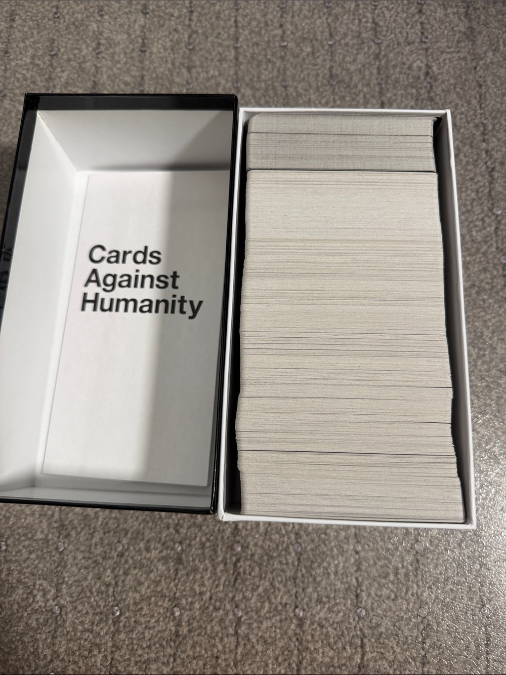 Cards Against Humanity - Picture 5 of 5